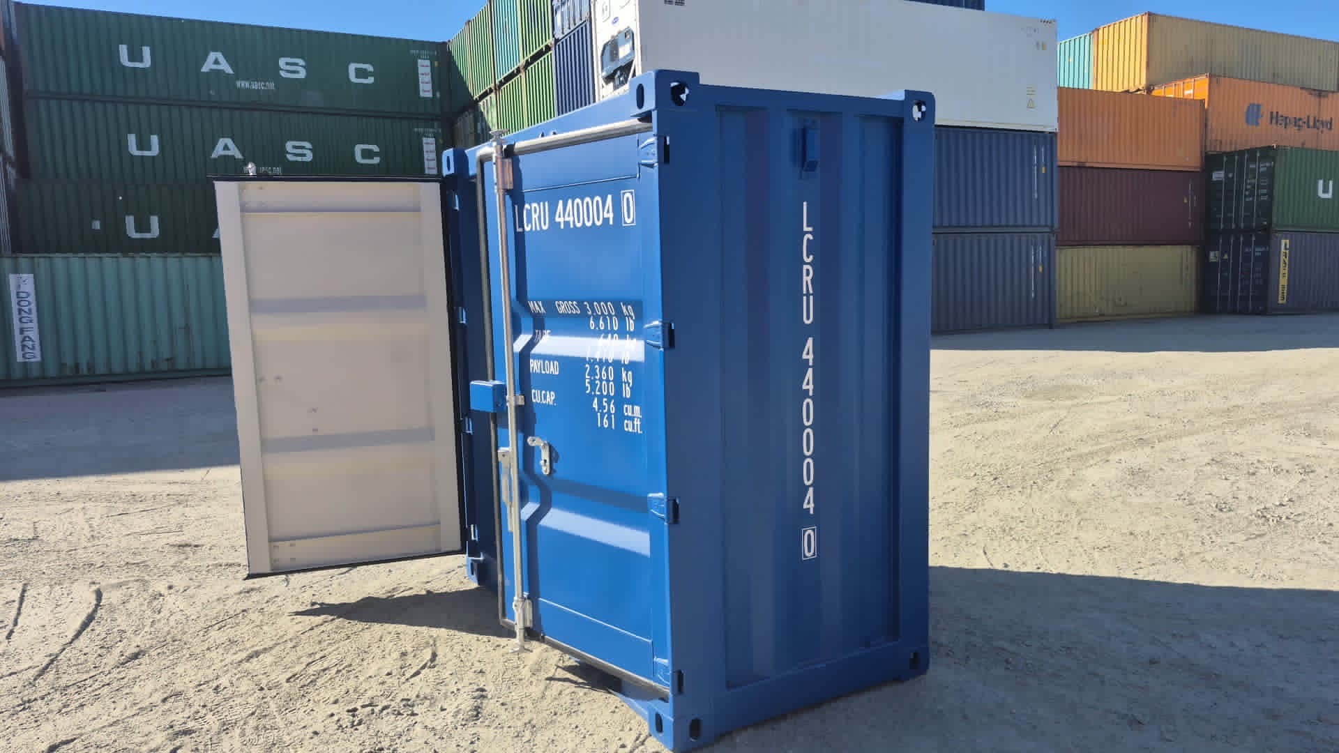 Smidig 4-fots container, en nyhet hos Caru containerhandel.