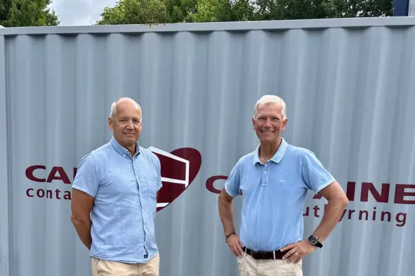 From left: Torbjörn Börling, General Manager of Containerhandel CARU AB, and Fredrik Hermansson, incoming CEO of Containerhandel CARU AB.